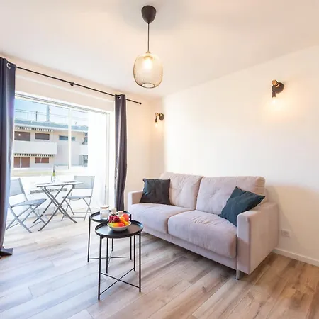 Palm In A Peaceful Setting Apartment Cannes
