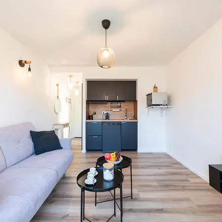 Apartment Palm In A Peaceful Setting