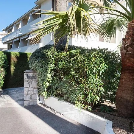 Palm In A Peaceful Setting Апартаменты Канны